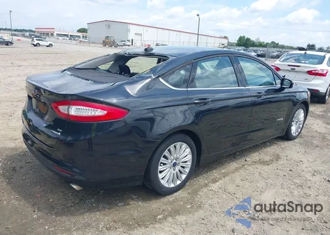 2015 Ford Fusion Hybrid Se z USA, uszkodzony, nr VIN 3FA6P0LU1FR218449